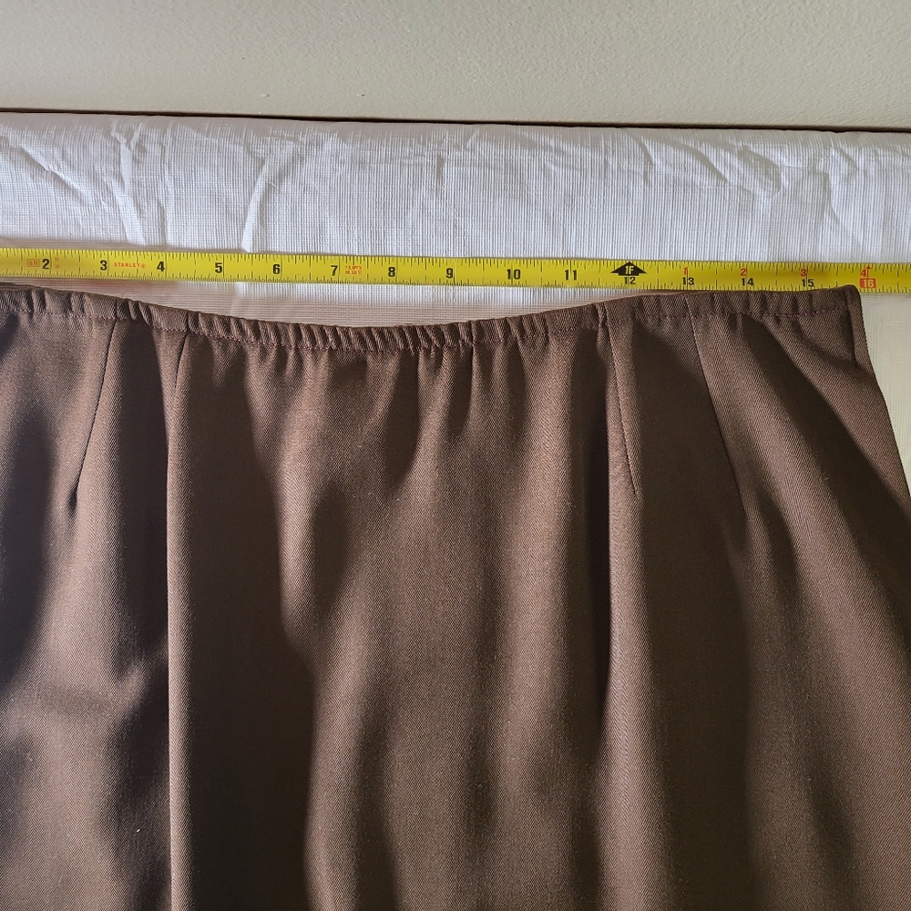 SOLD Authentic Vintage 1980s Valentino Miss V  Wool Skirt . - Picture 9 of 12